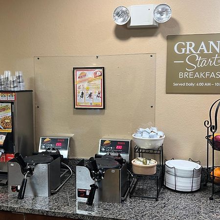 Grandstay Hotel & Suites Cambridge Εξωτερικό φωτογραφία